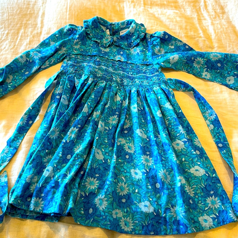 Vintage girls smocked dress smocking